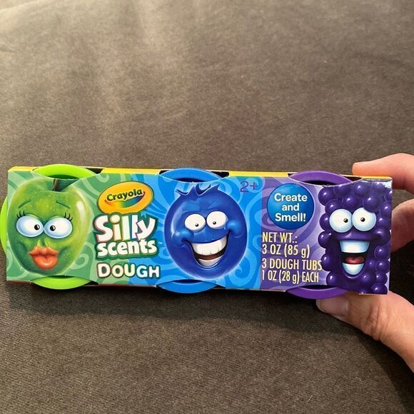 Crayola Silly Scents Dough 12 packs each with 3 tubs 1oz Dough (36 tubs) NEW - Picture 8 of 11